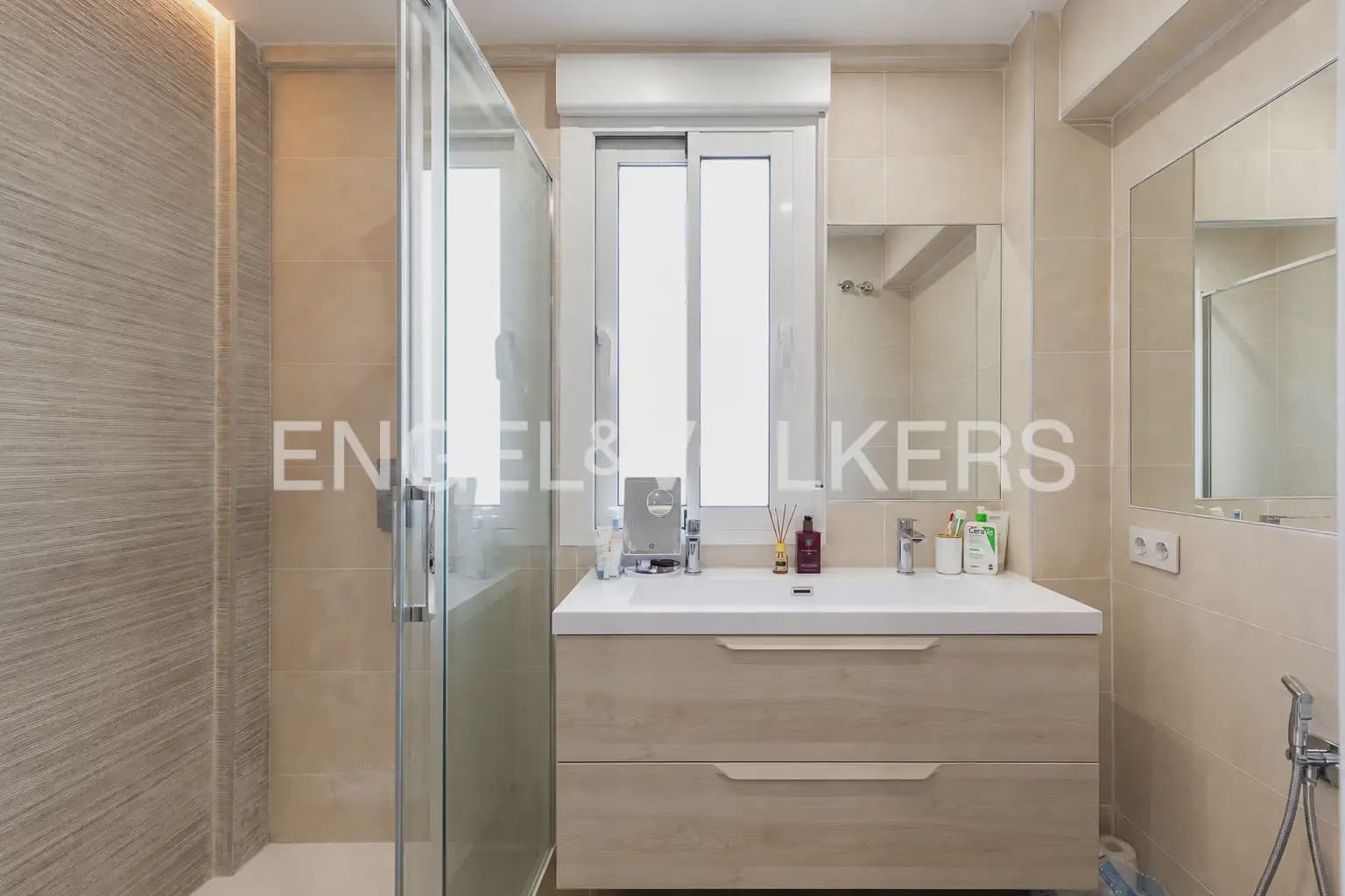 4 slaapkamer Flat te koop in Valencia stad - € 640.000 (Ref: 10183600)