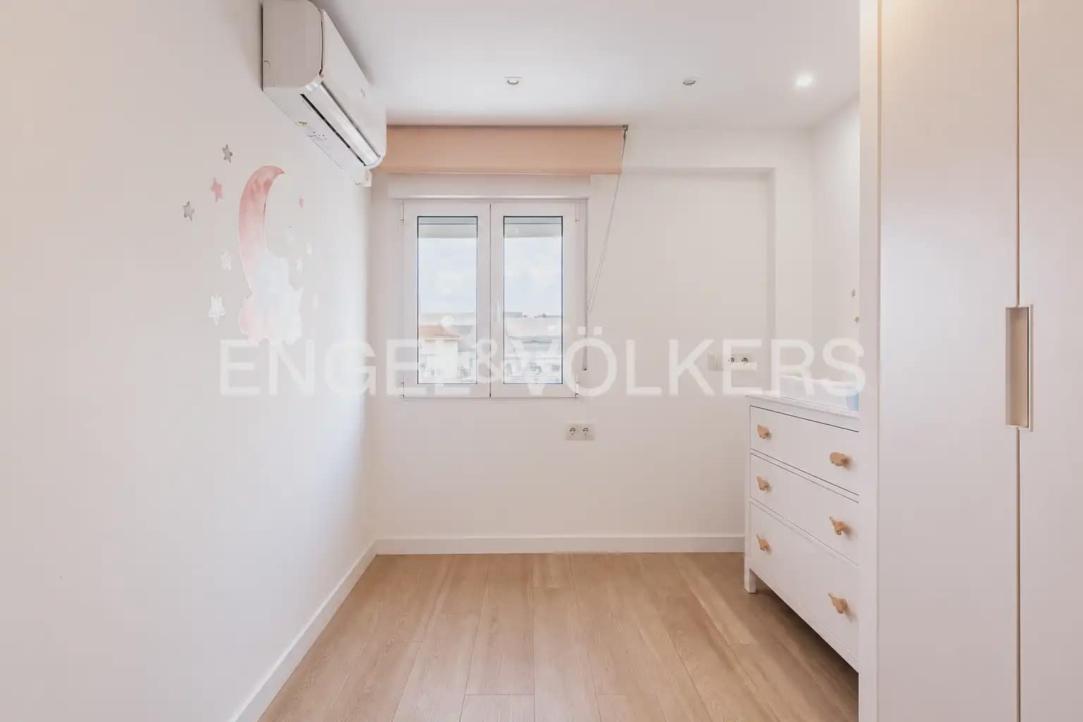 4 slaapkamer Flat te koop in Valencia stad - € 640.000 (Ref: 10183600)