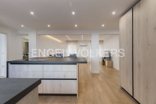 4 slaapkamer Flat te koop in Mestalla, Valencia stad - € 640.000 (Ref: 10183600)