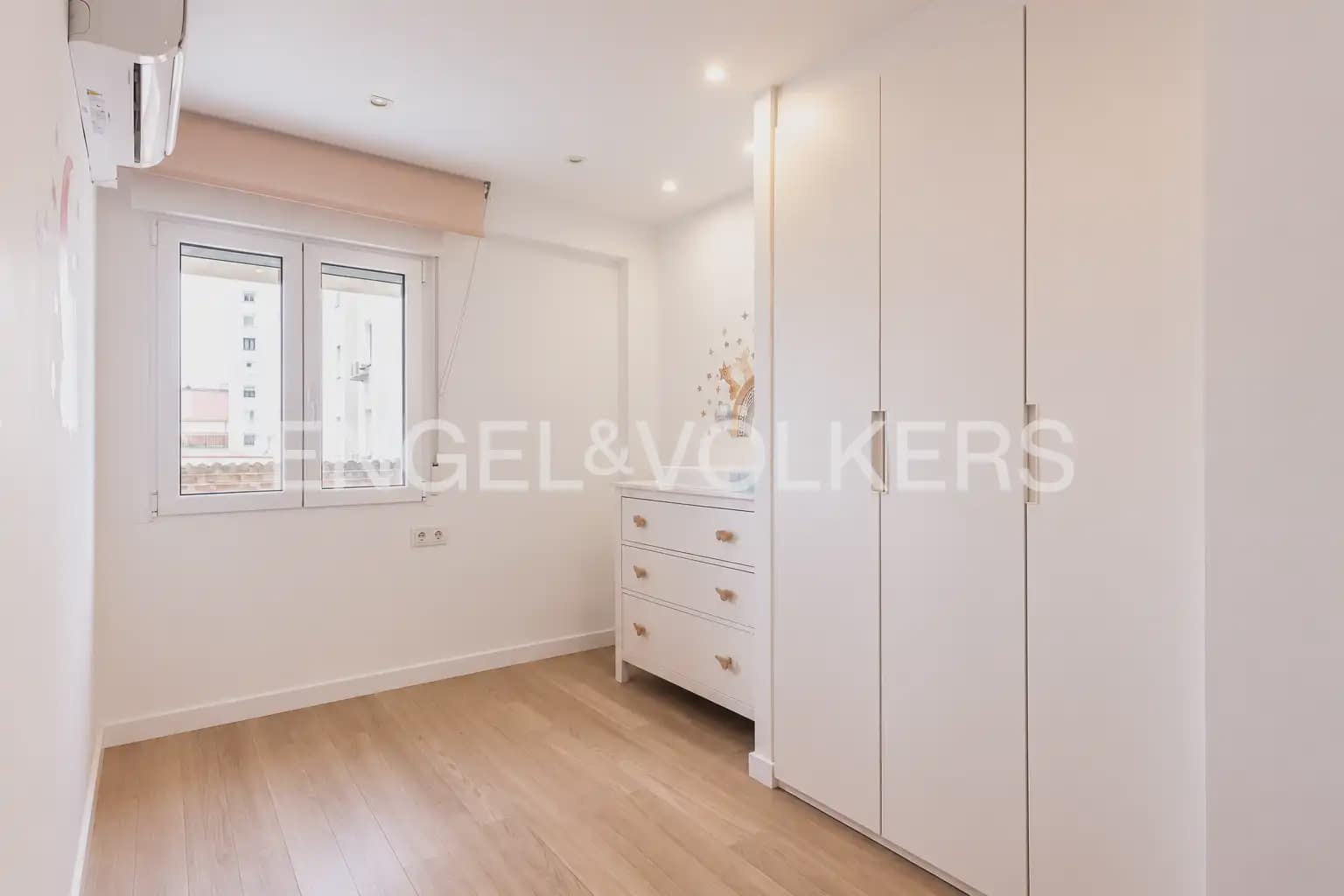 4 slaapkamer Flat te koop in Valencia stad - € 640.000 (Ref: 10183600)