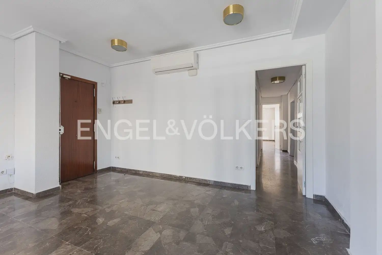 4 soverom Leilighet til salgs i Valencia by med garasje - € 500 000 (Ref: 10183762)