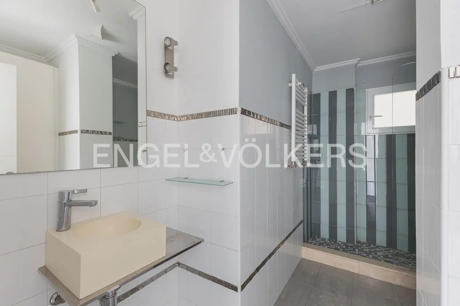 4 soverom Leilighet til salgs i Valencia by med garasje - € 500 000 (Ref: 10183762)