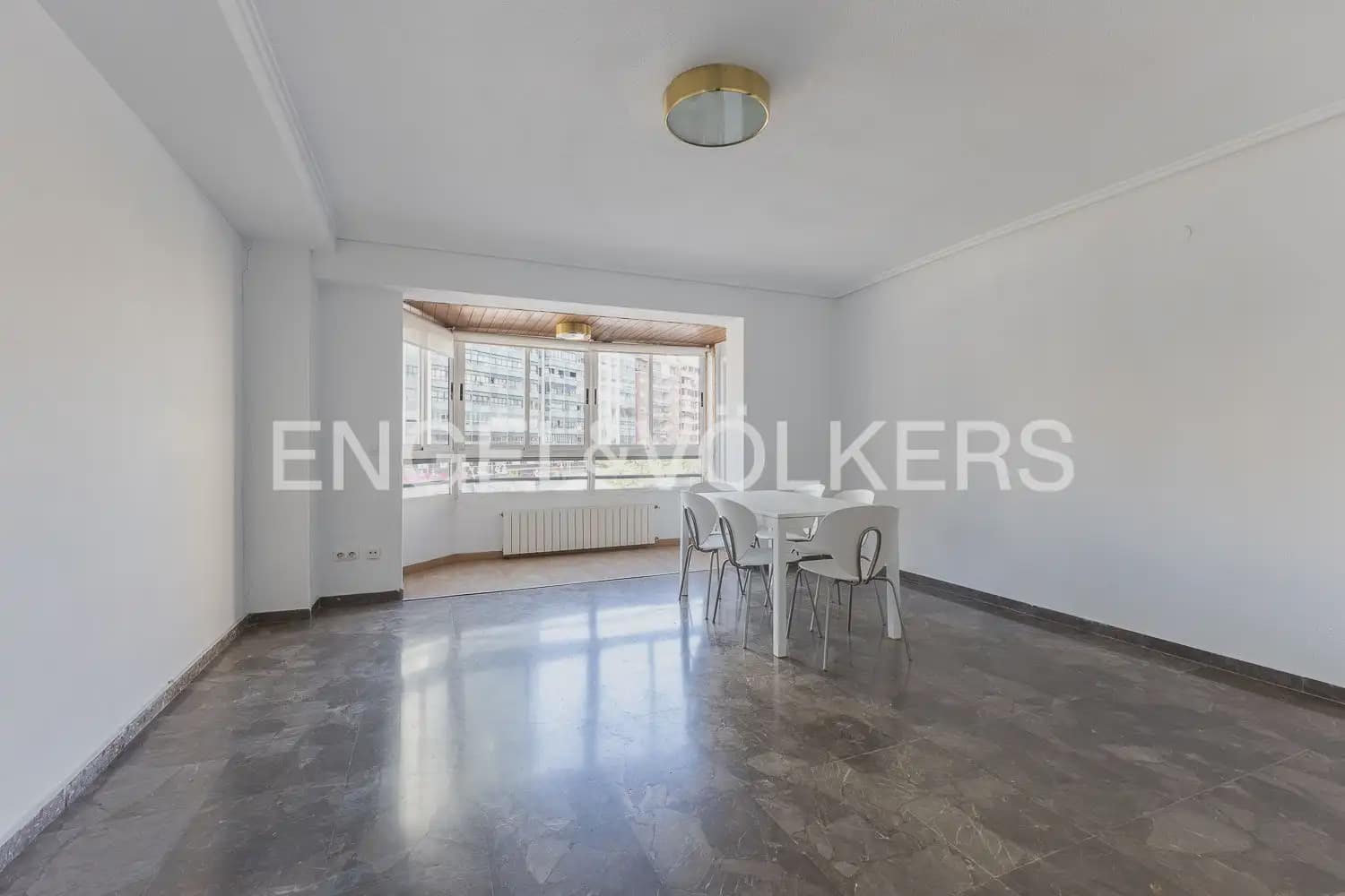 4 soverom Leilighet til salgs i Valencia by med garasje - € 500 000 (Ref: 10183762)