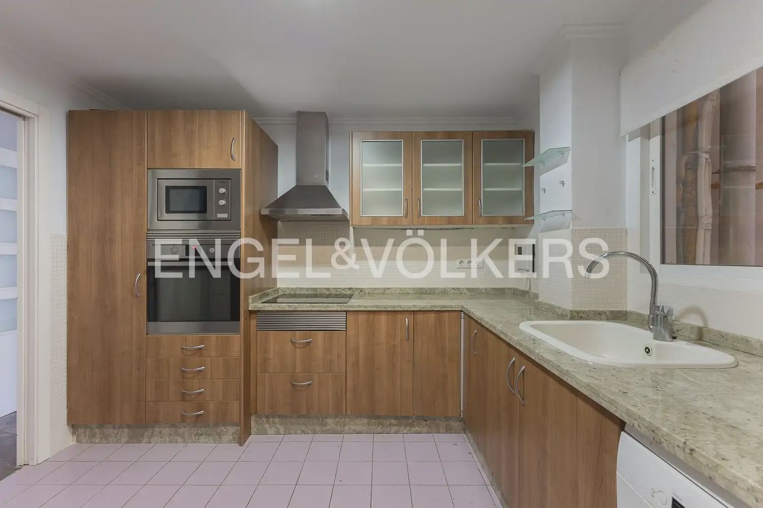 4 soverom Leilighet til salgs i Valencia by med garasje - € 500 000 (Ref: 10183762)