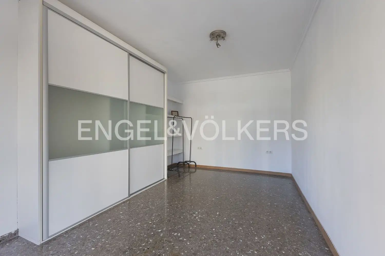 4 soverom Leilighet til salgs i Valencia by med garasje - € 500 000 (Ref: 10183762)