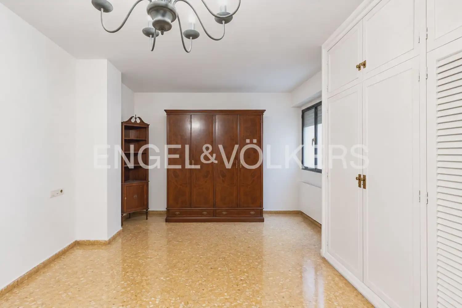 5 quarto Apartamento para venda em Valencia cidade com garagem - 600 000 € (Ref: 10183763)