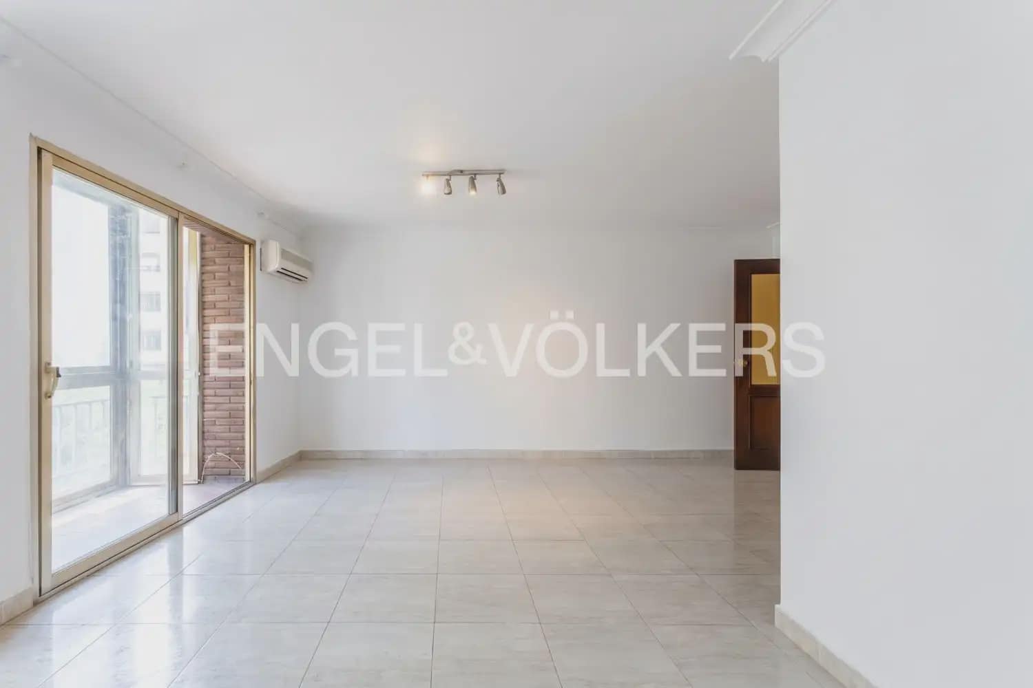 5 quarto Apartamento para venda em Valencia cidade com garagem - 600 000 € (Ref: 10183763)