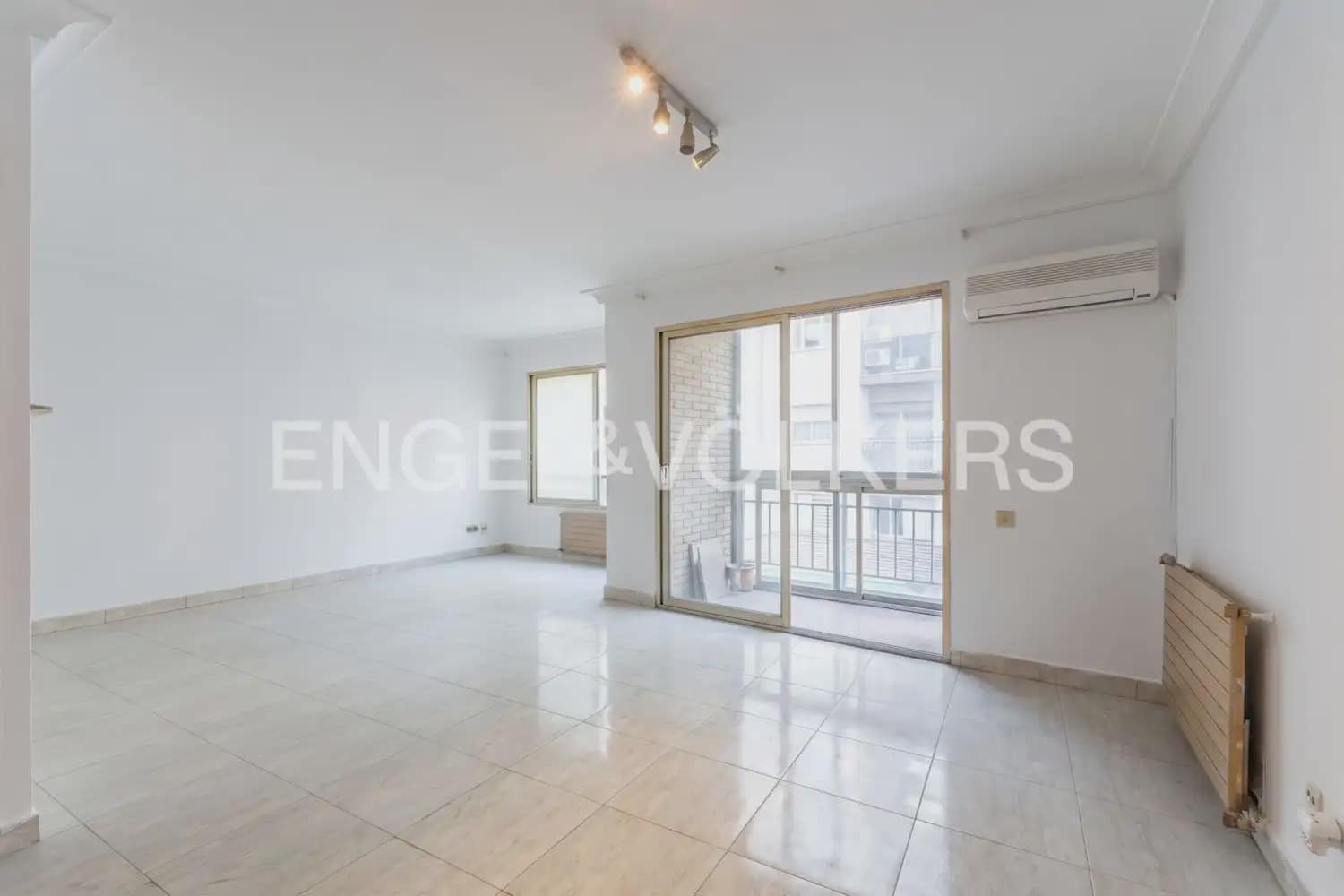 5 quarto Apartamento para venda em Valencia cidade com garagem - 600 000 € (Ref: 10183763)