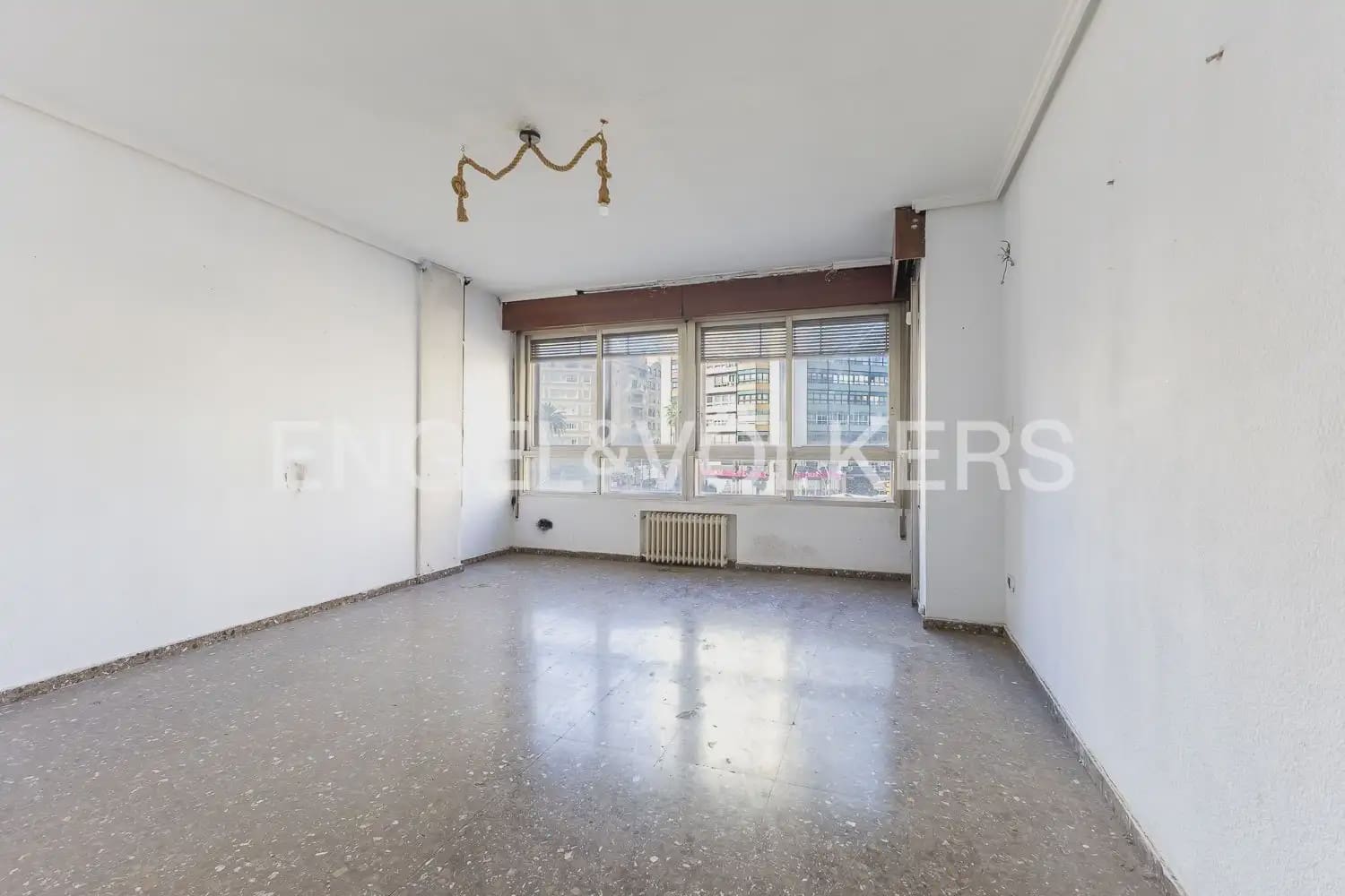 4 slaapkamer Flat te koop in Valencia stad met garage - € 500.000 (Ref: 10183764)