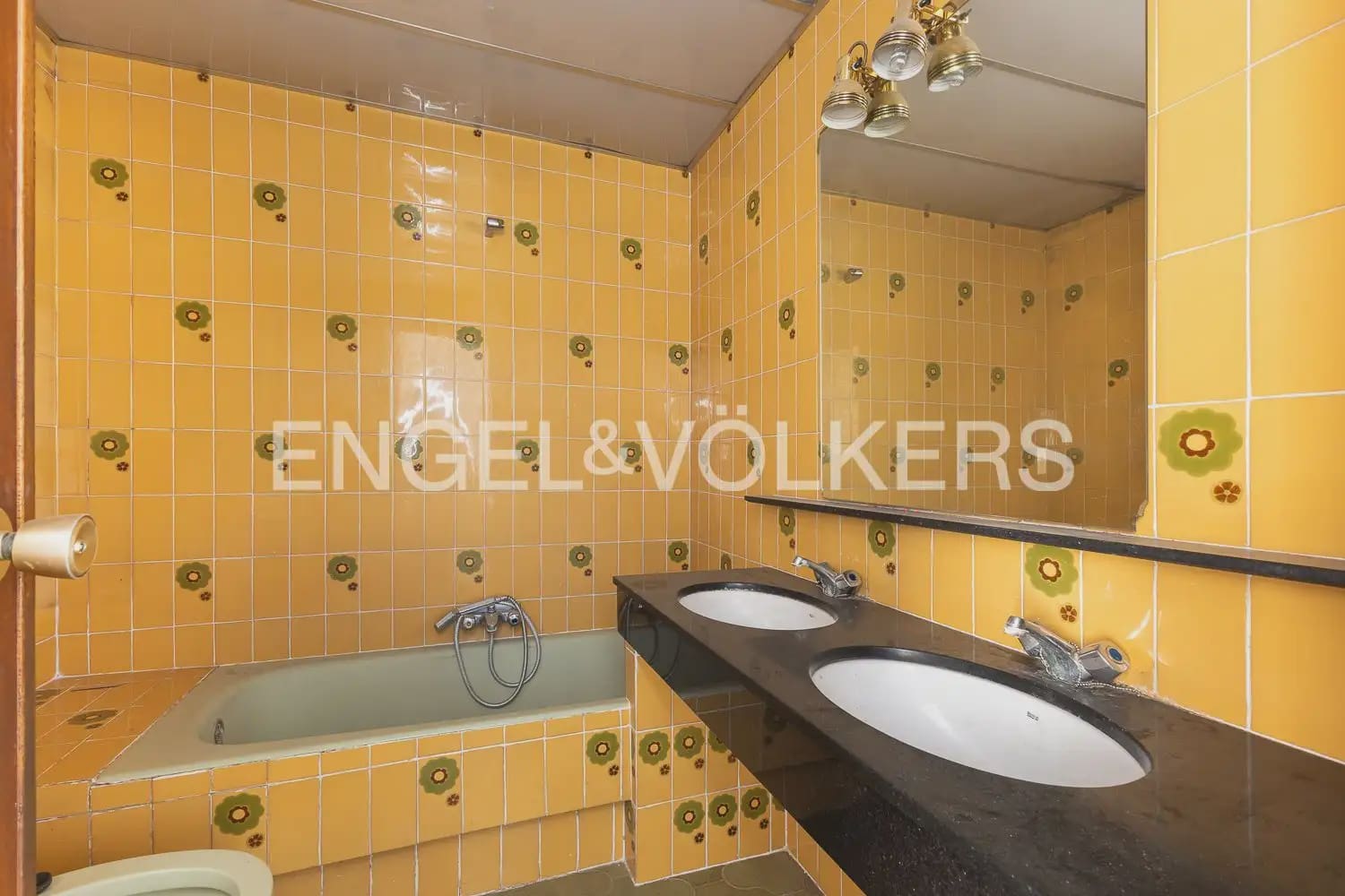 4 slaapkamer Flat te koop in Valencia stad met garage - € 500.000 (Ref: 10183764)
