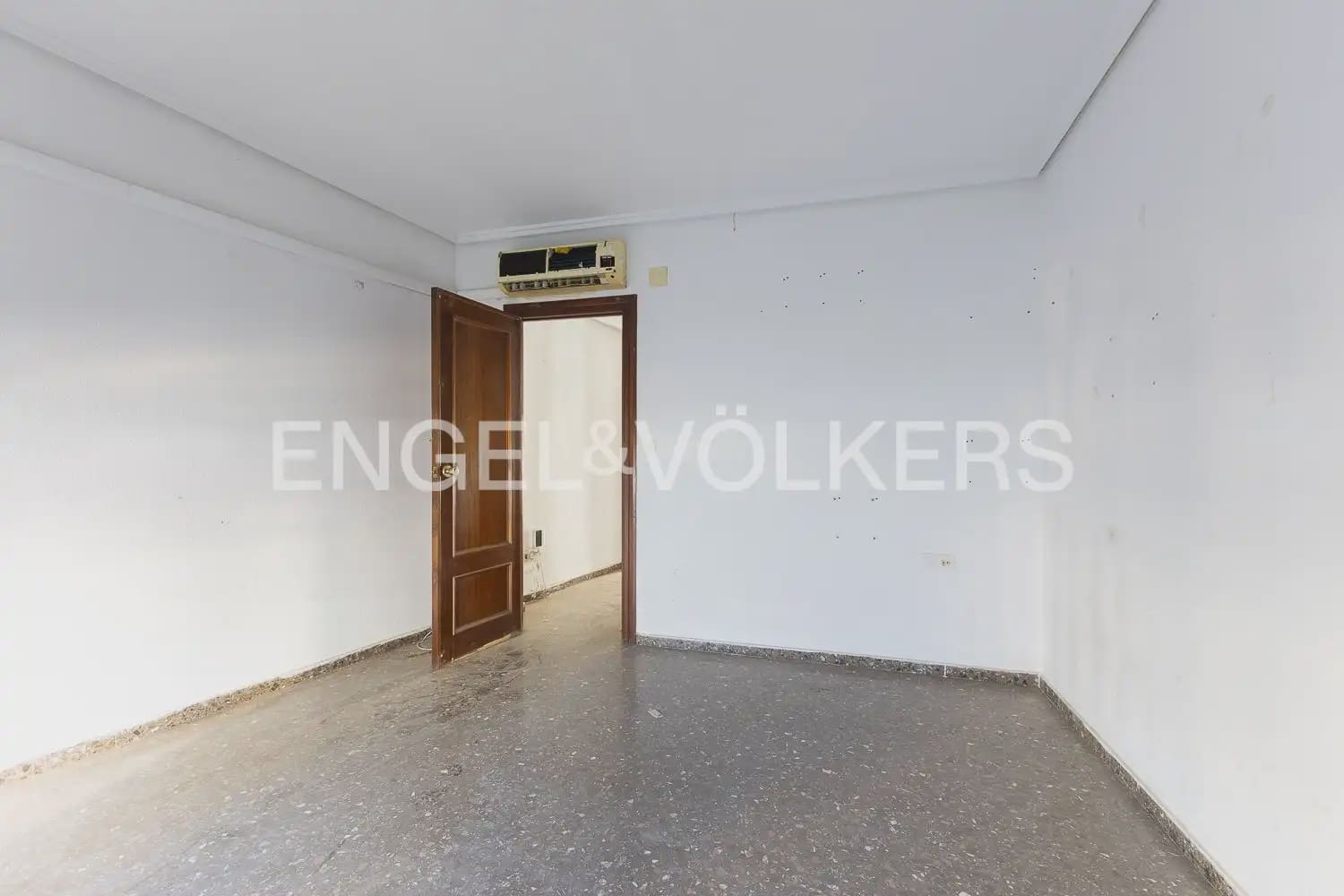 4 slaapkamer Flat te koop in Valencia stad met garage - € 500.000 (Ref: 10183764)