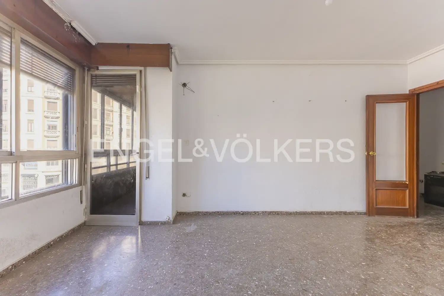 4 slaapkamer Flat te koop in Valencia stad met garage - € 500.000 (Ref: 10183764)