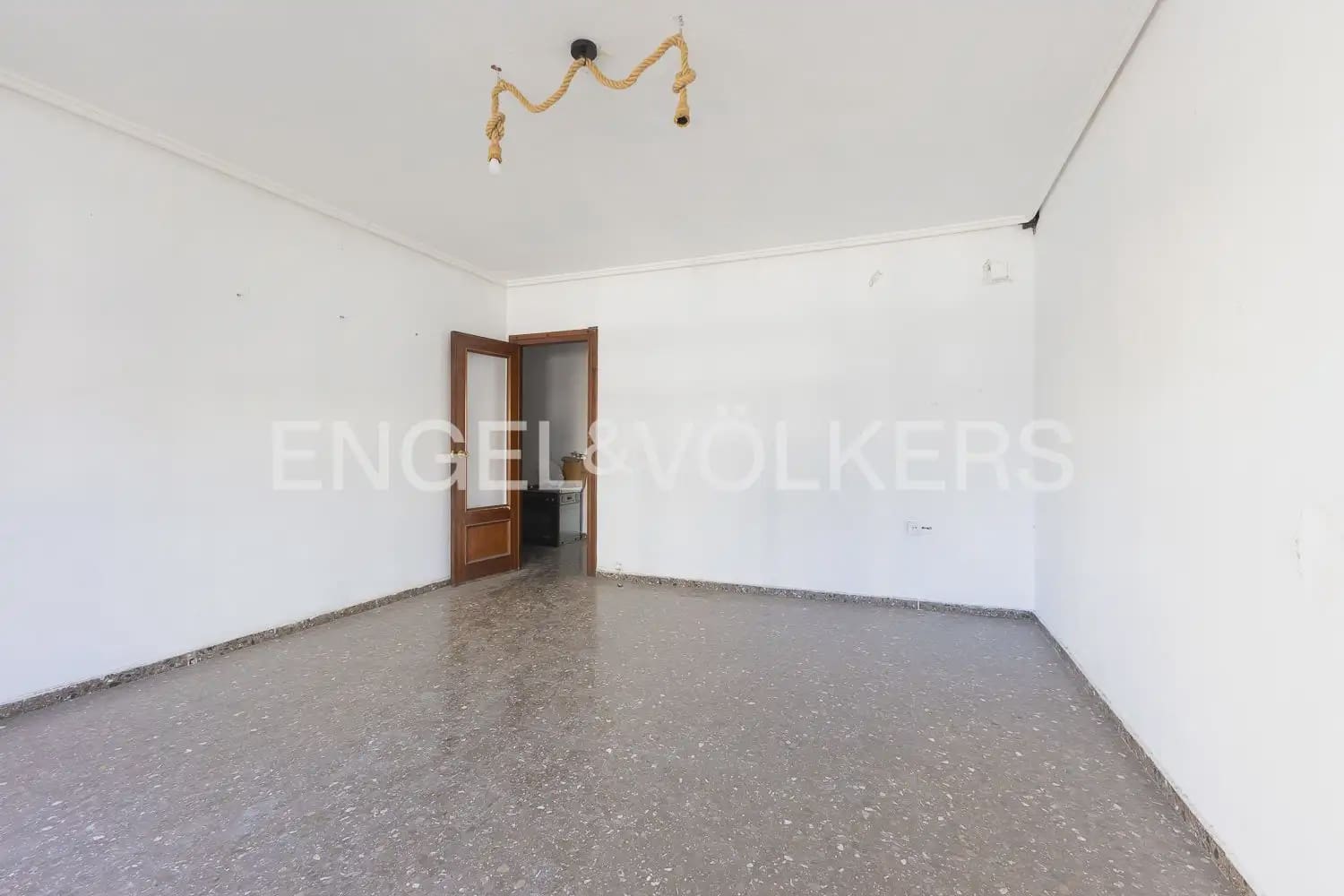 4 slaapkamer Flat te koop in Valencia stad met garage - € 500.000 (Ref: 10183764)