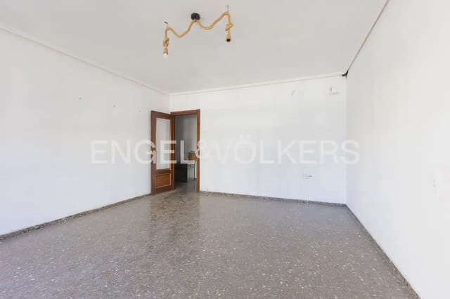 4 slaapkamer Flat te koop in La Roqueta, Valencia stad met garage - € 500.000 (Ref: 10183764)
