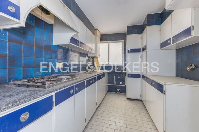 4 slaapkamer Flat te koop in La Roqueta, Valencia stad met garage - € 500.000 (Ref: 10183764)