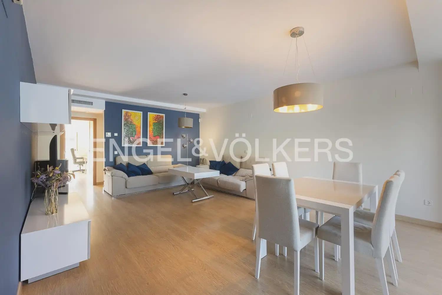 6 soverom Rekkehus til salgs i San Antonio de Benageber med svømmebasseng garasje - € 520 000 (Ref: 10183766)