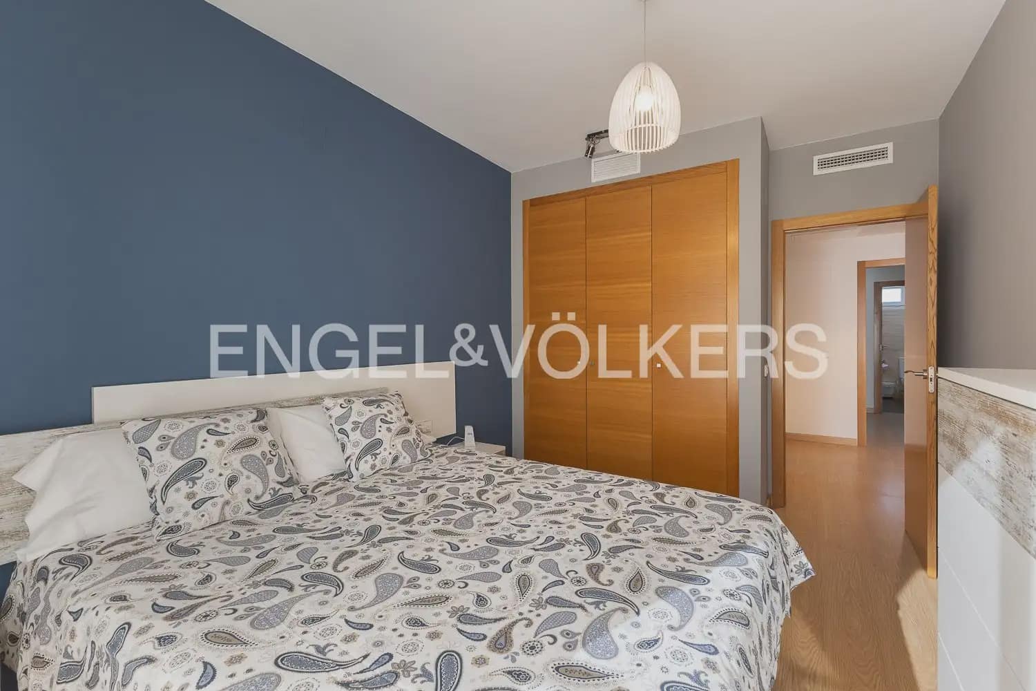 6 soverom Rekkehus til salgs i San Antonio de Benageber med svømmebasseng garasje - € 520 000 (Ref: 10183766)