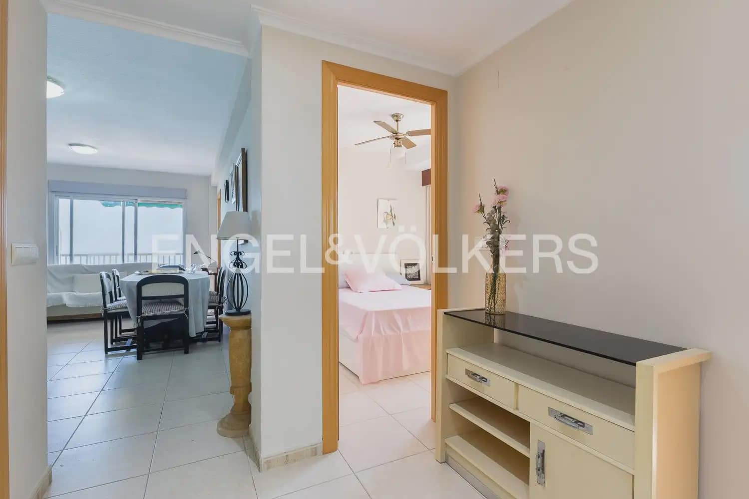 3 bedroom Flat for sale in Tavernes de la Valldigna with garage - € 300,000 (Ref: 10183767)