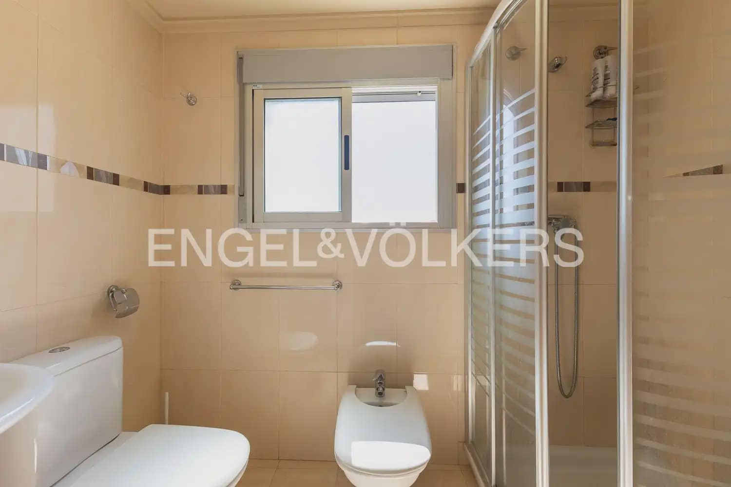 3 bedroom Flat for sale in Tavernes de la Valldigna with garage - € 300,000 (Ref: 10183767)