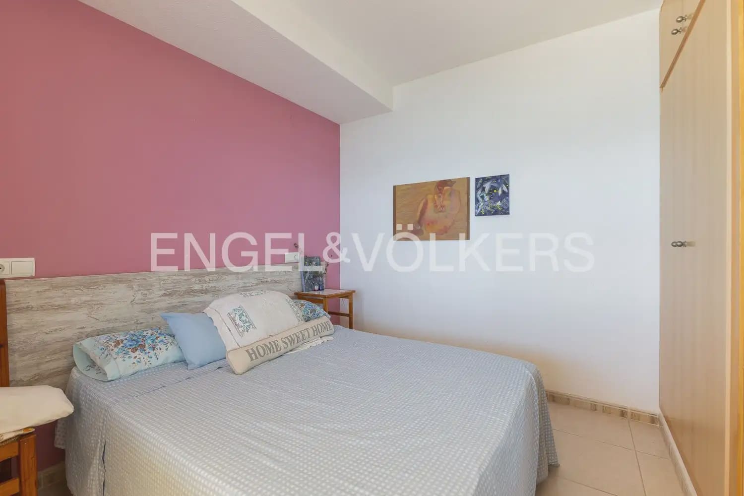 3 bedroom Flat for sale in Tavernes de la Valldigna with garage - € 300,000 (Ref: 10183767)