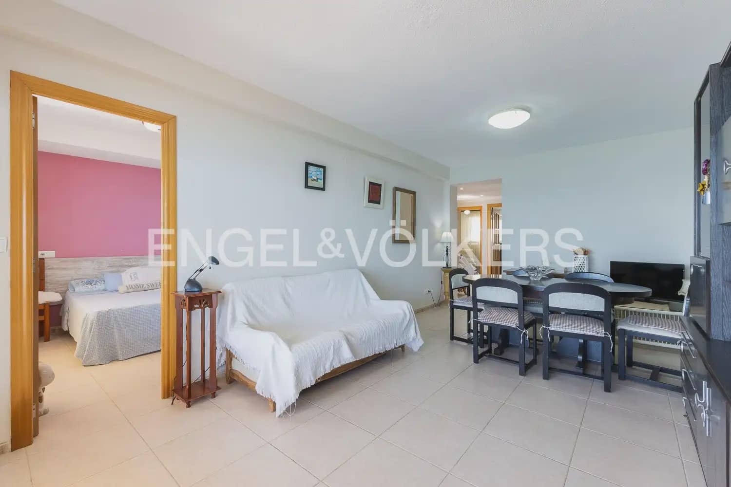 3 bedroom Flat for sale in Tavernes de la Valldigna with garage - € 300,000 (Ref: 10183767)