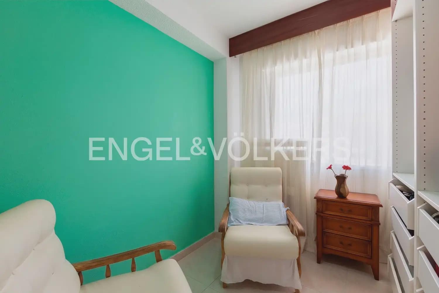 3 bedroom Flat for sale in Tavernes de la Valldigna with garage - € 300,000 (Ref: 10183767)