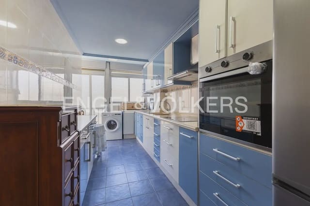 3 bedroom Flat for sale in Tavernes de la Valldigna with garage - € 300,000 (Ref: 10183767)