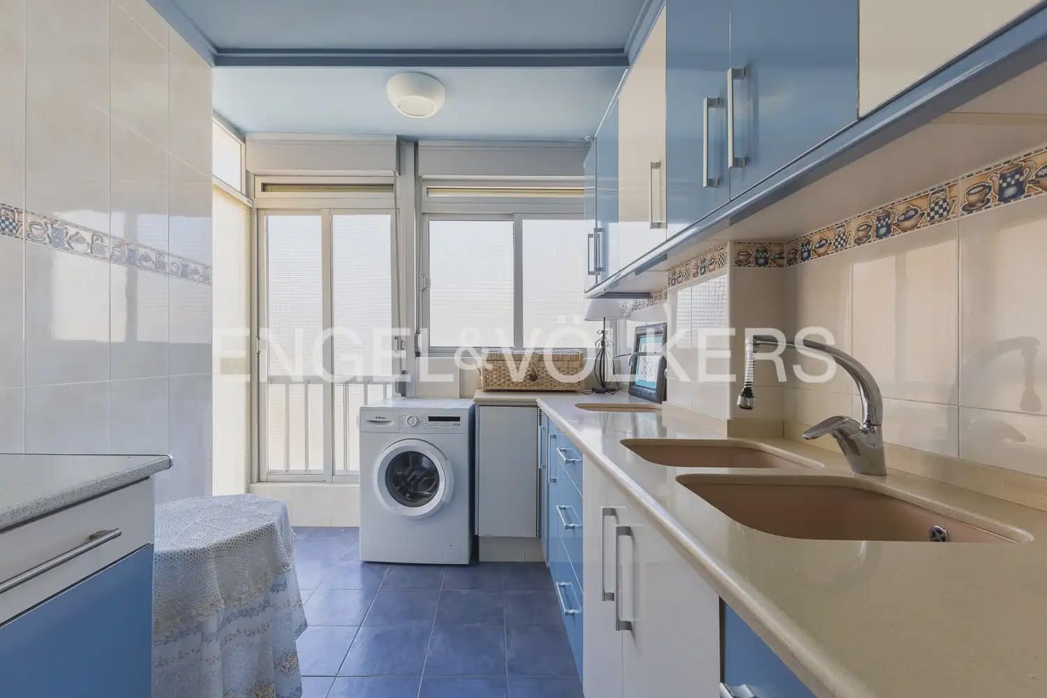 3 bedroom Flat for sale in Tavernes de la Valldigna with garage - € 300,000 (Ref: 10183767)