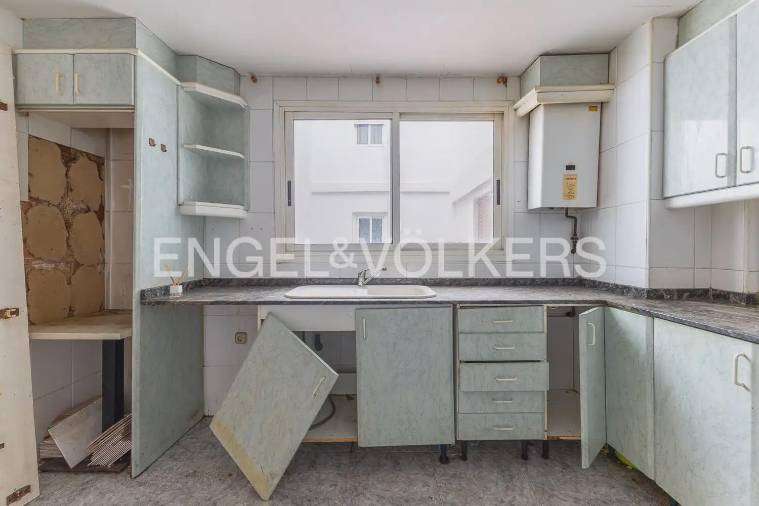 4 slaapkamer Flat te koop in Mislata - € 220.000 (Ref: 10183768)