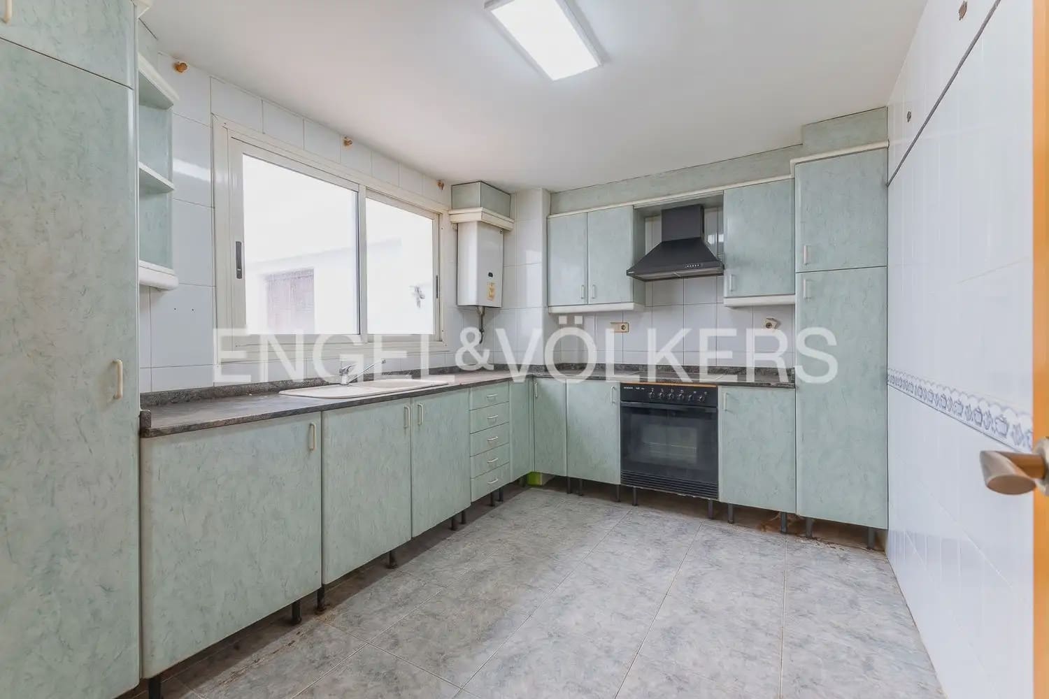 4 slaapkamer Flat te koop in Mislata - € 220.000 (Ref: 10183768)