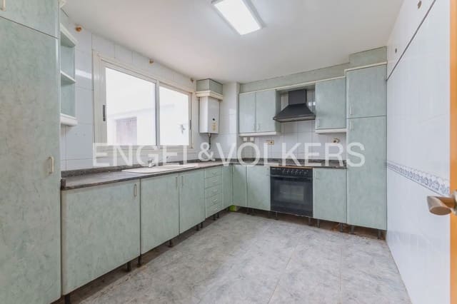 4 slaapkamer Flat te koop in Mislata - € 220.000 (Ref: 10183768)