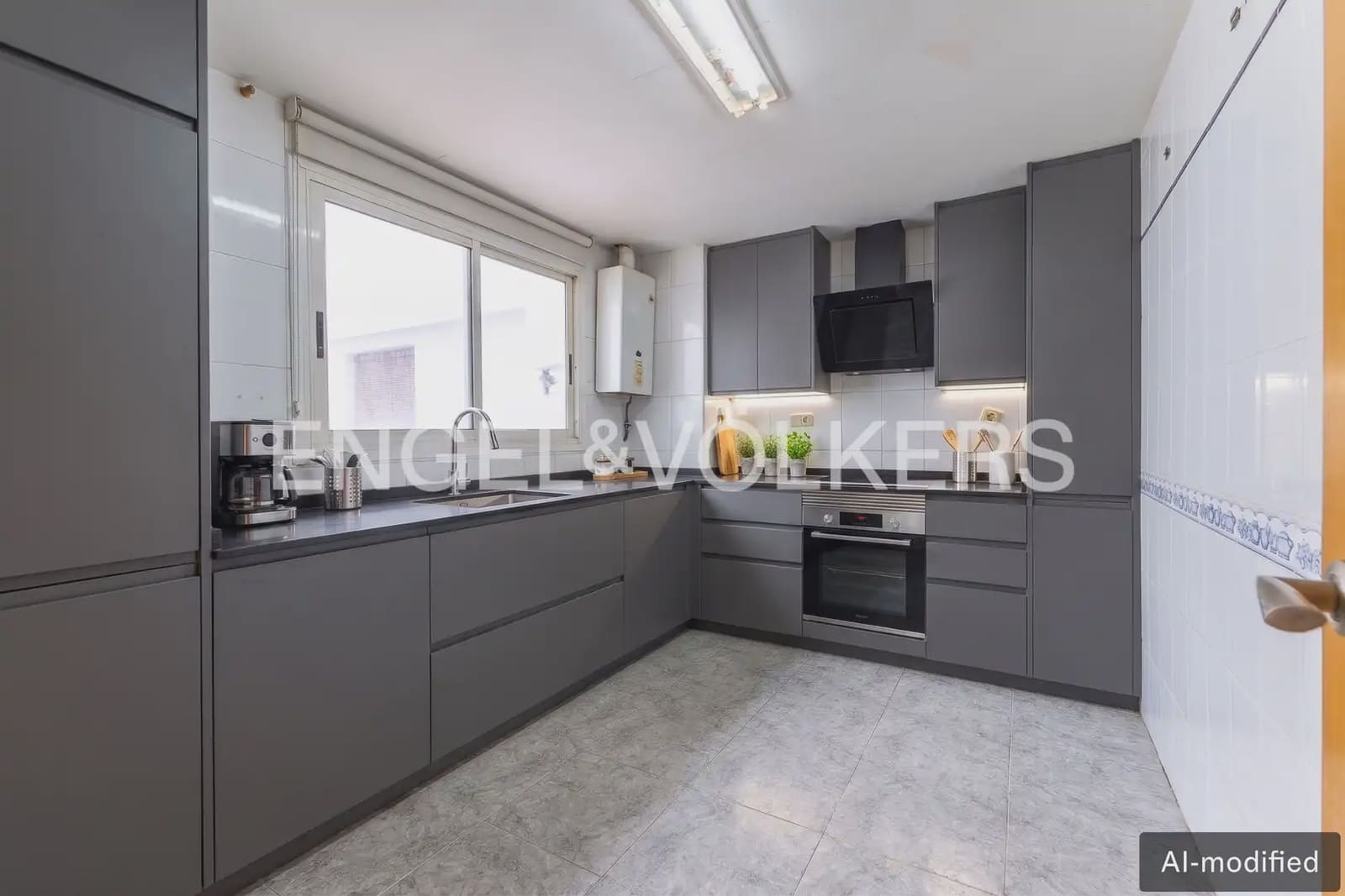 4 slaapkamer Flat te koop in Mislata - € 220.000 (Ref: 10183768)