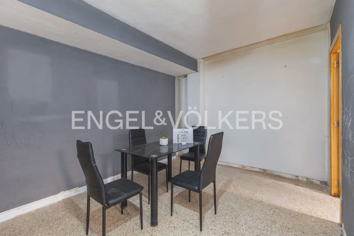4 slaapkamer Flat te koop in Mislata - € 220.000 (Ref: 10183768)