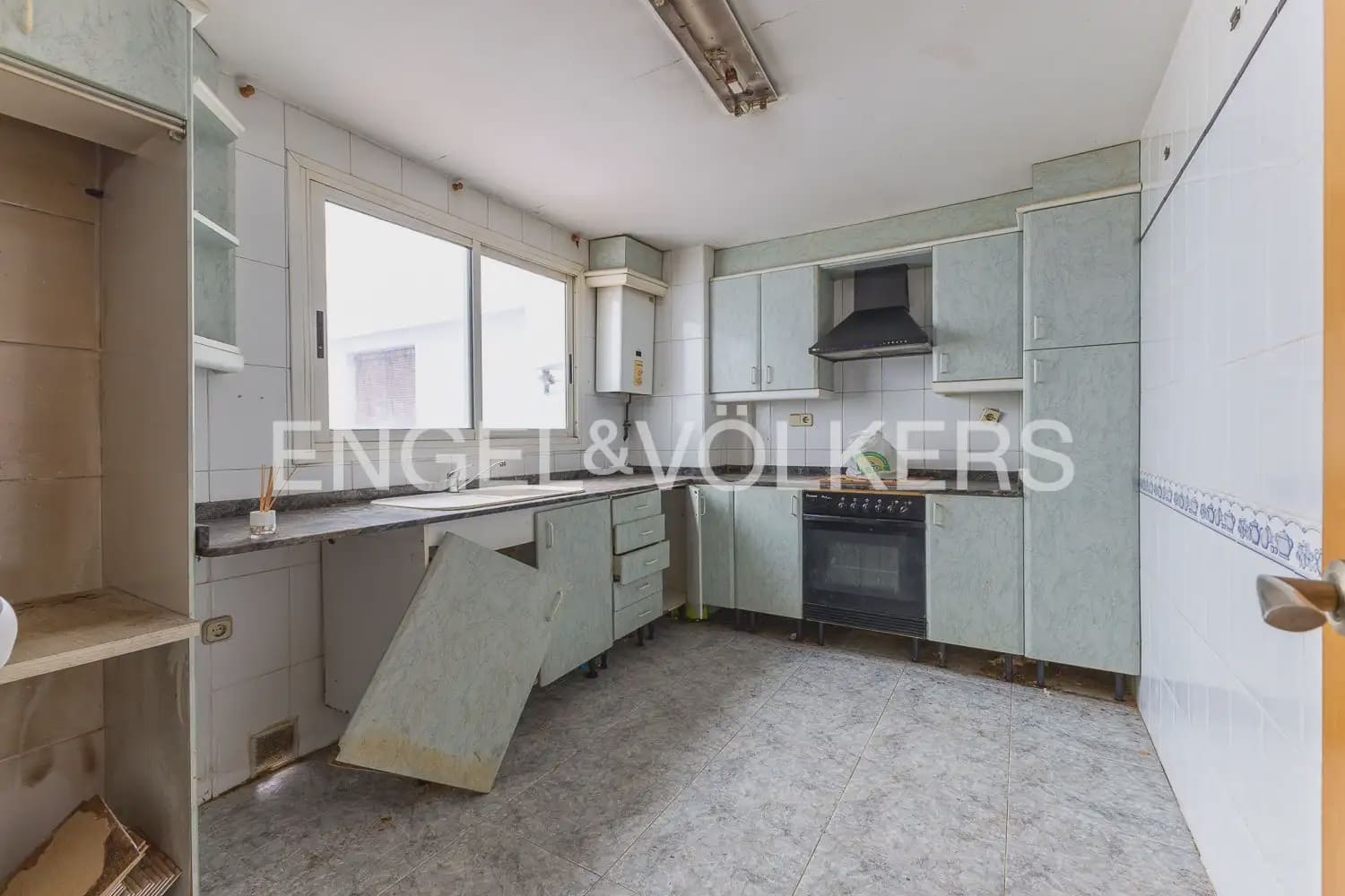 4 slaapkamer Flat te koop in Mislata - € 220.000 (Ref: 10183768)
