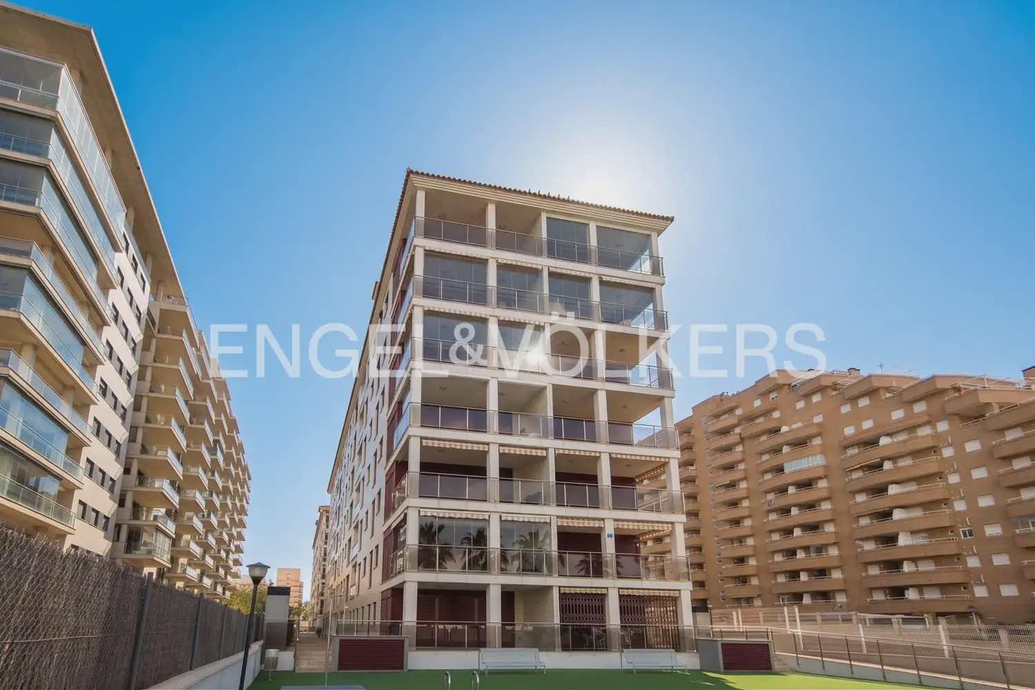 2 sypialnia Mieszkanie na sprzedaż w Oropesa  z basenem - 180 000 € (Ref: 10183935)