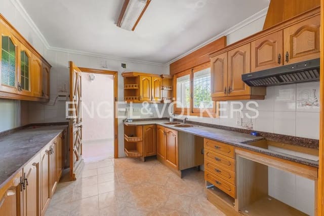 Finca/Casa Rural de 8 habitaciones en La Font d'En Carròs en venta con piscina garaje - 500.000 € (Ref: 10183938)