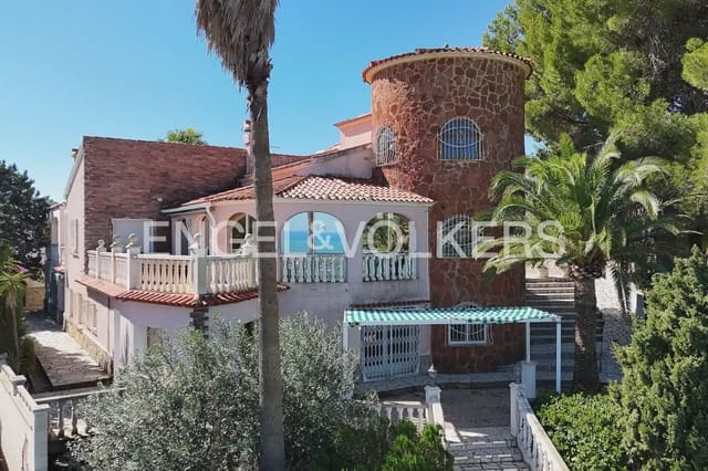 Finca/Casa Rural de 8 habitaciones en La Font d'En Carròs en venta con piscina garaje - 500.000 € (Ref: 10183938)