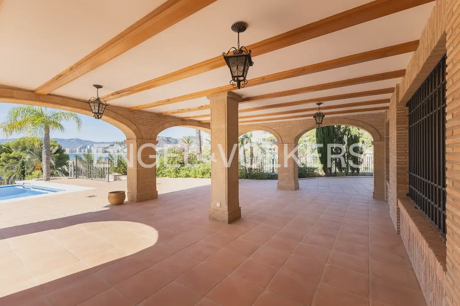 Chalet de 5 habitaciones en Cullera en venta con piscina garaje - 2.350.000 € (Ref: 10185197)