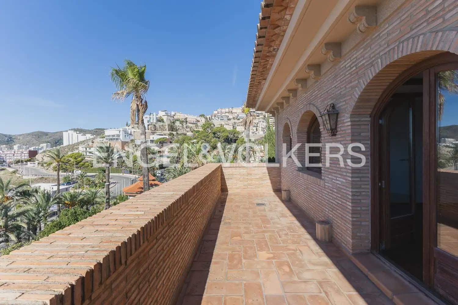 Chalet de 5 habitaciones en Cullera en venta con piscina garaje - 2.350.000 € (Ref: 10185197)
