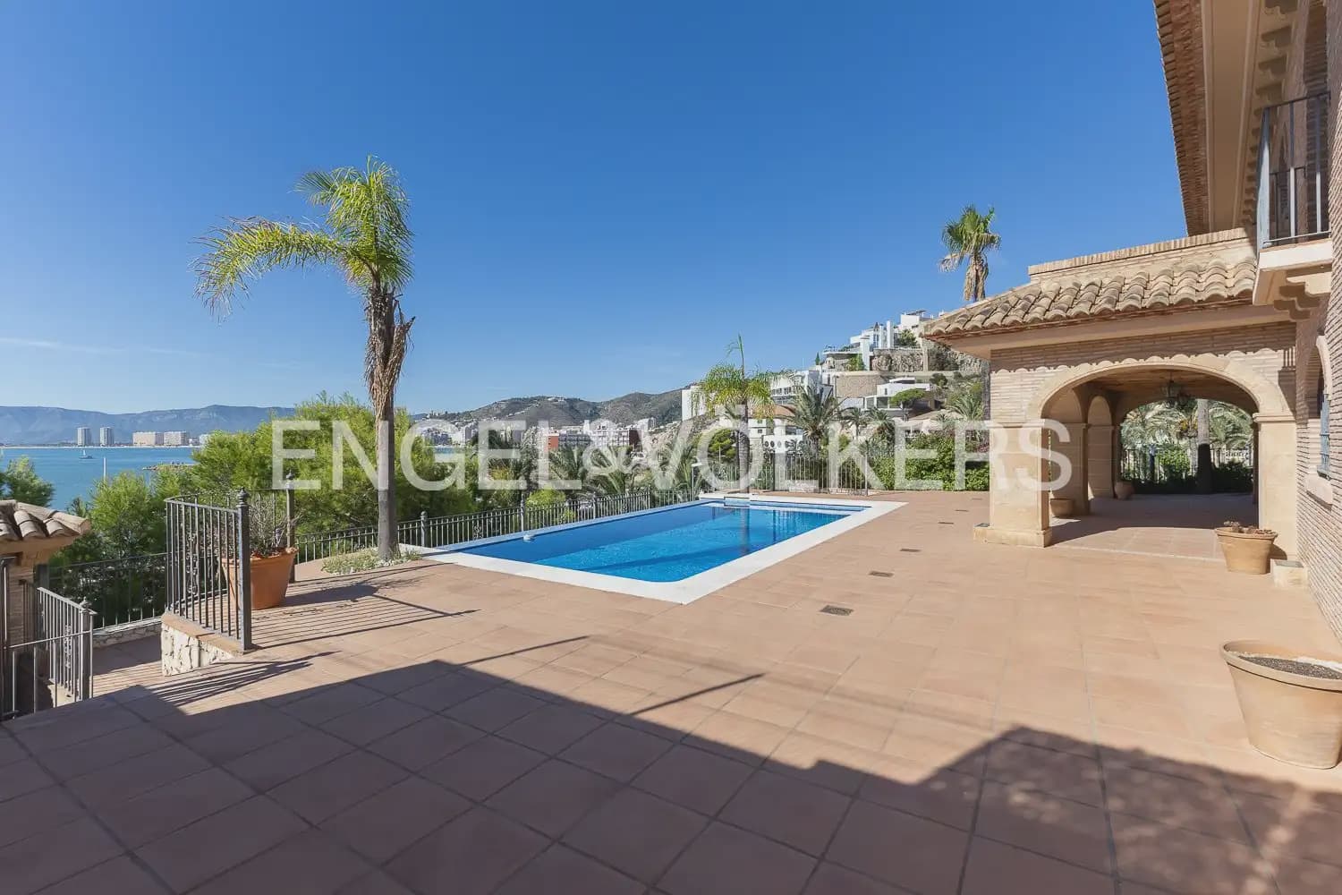 Chalet de 5 habitaciones en Cullera en venta con piscina garaje - 2.350.000 € (Ref: 10185197)