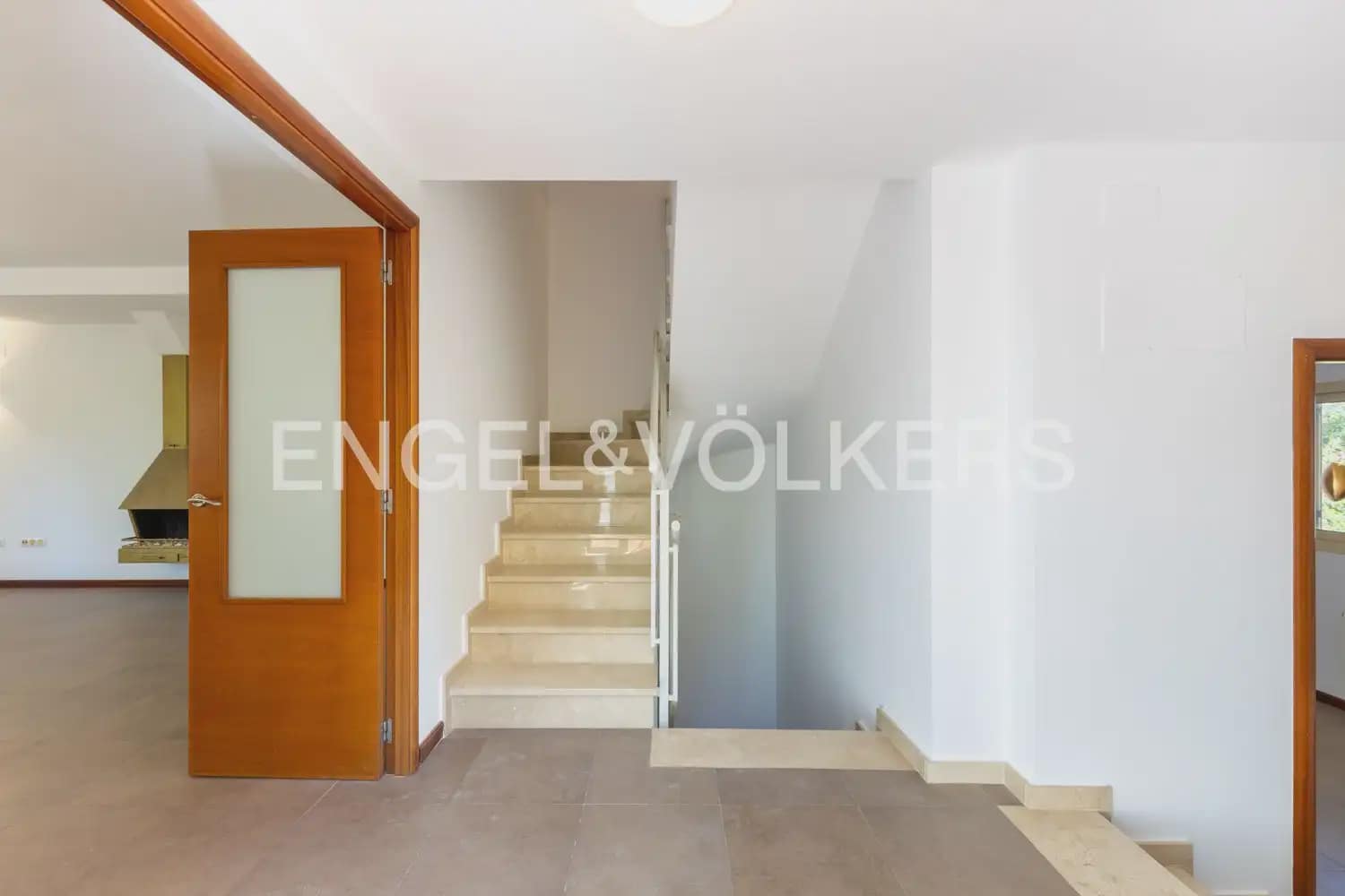 5 sypialnia Willa do wynajęcia w Betera z garażem - 4 200 € (Ref: 10185199)