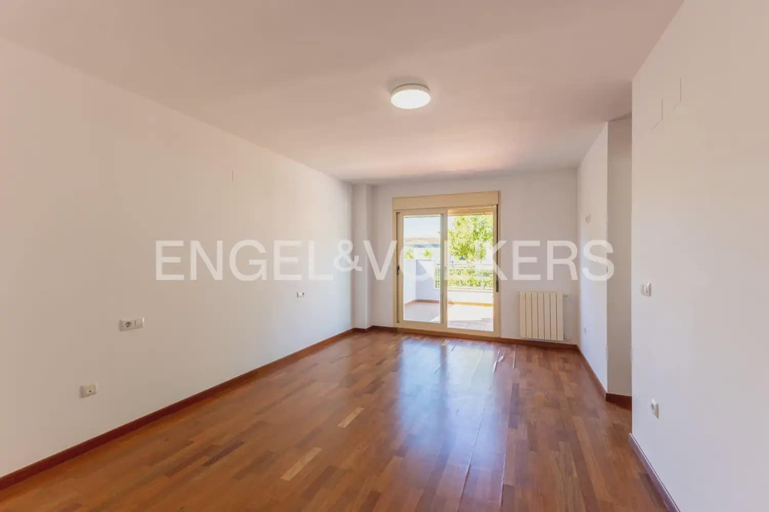 5 sypialnia Willa do wynajęcia w Betera z garażem - 4 200 € (Ref: 10185199)