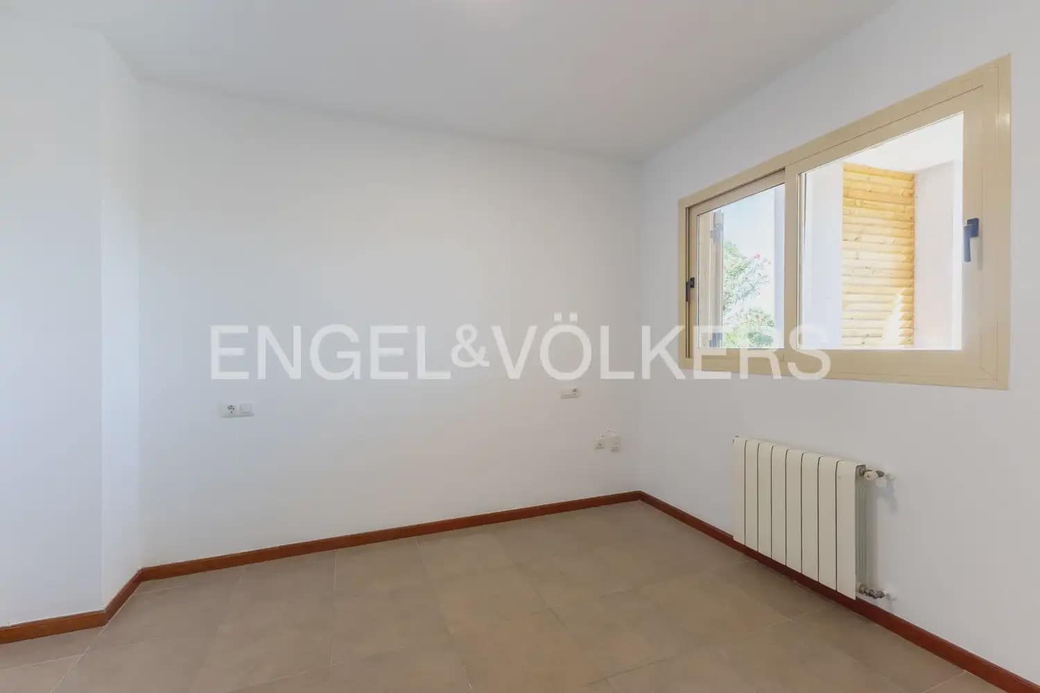 5 sypialnia Willa do wynajęcia w Betera z garażem - 4 200 € (Ref: 10185199)