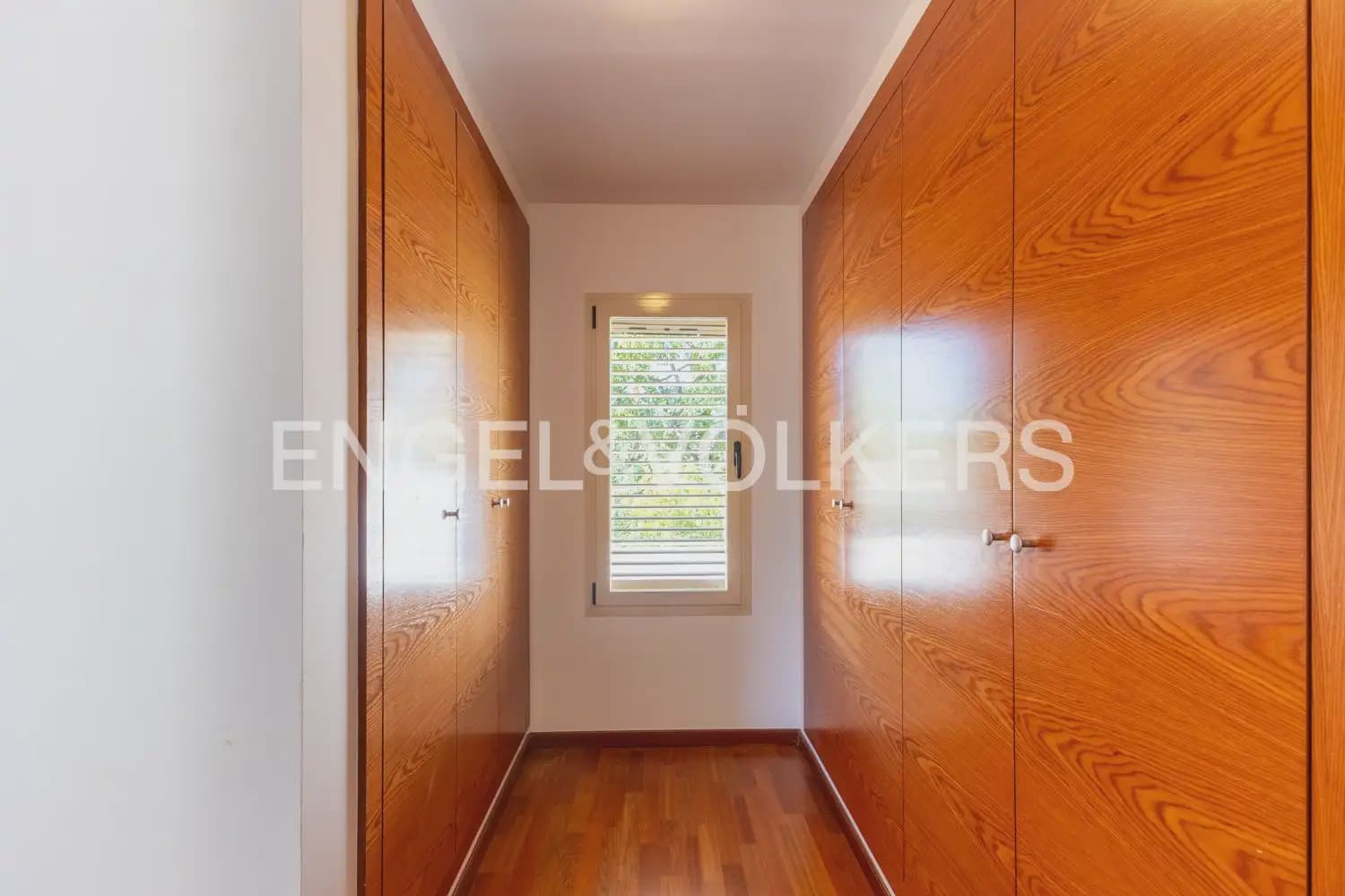 5 sypialnia Willa do wynajęcia w Betera z garażem - 4 200 € (Ref: 10185199)