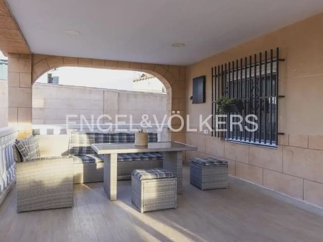 3 Zimmer Villa zu vermieten in La Pobla de Vallbona mit Pool Garage - 2.400 € (Ref: 10185200)