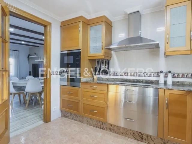 3 Zimmer Villa zu vermieten in La Pobla de Vallbona mit Pool Garage - 2.400 € (Ref: 10185200)