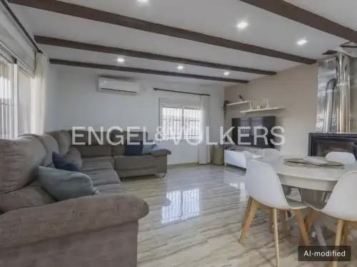 3 camera da letto Villa da affittare in La Pobla de Vallbona con piscina garage - 2.400 € (Rif: 10185200)