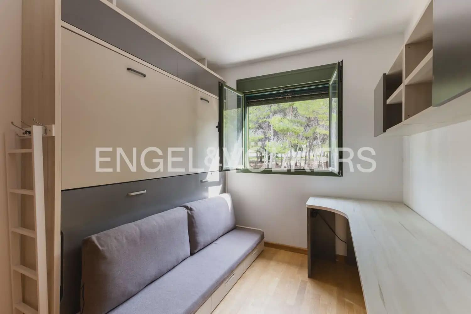 3 Zimmer Reihenhaus zu vermieten in Betera mit Pool Garage - 2.200 € (Ref: 10185201)
