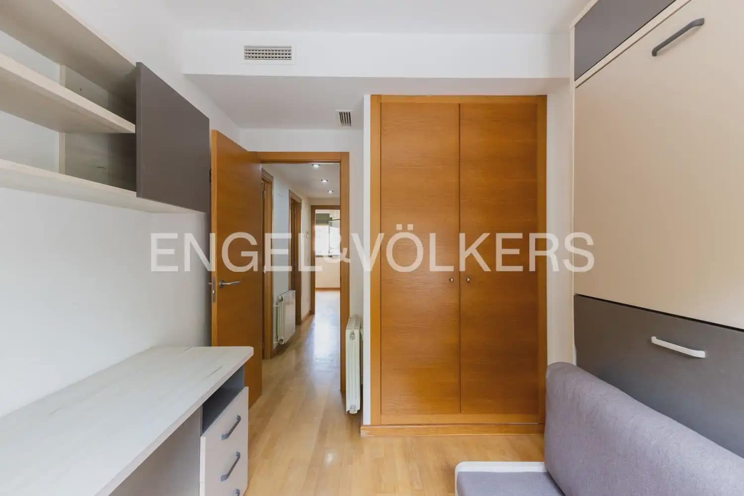 3 Zimmer Reihenhaus zu vermieten in Betera mit Pool Garage - 2.200 € (Ref: 10185201)