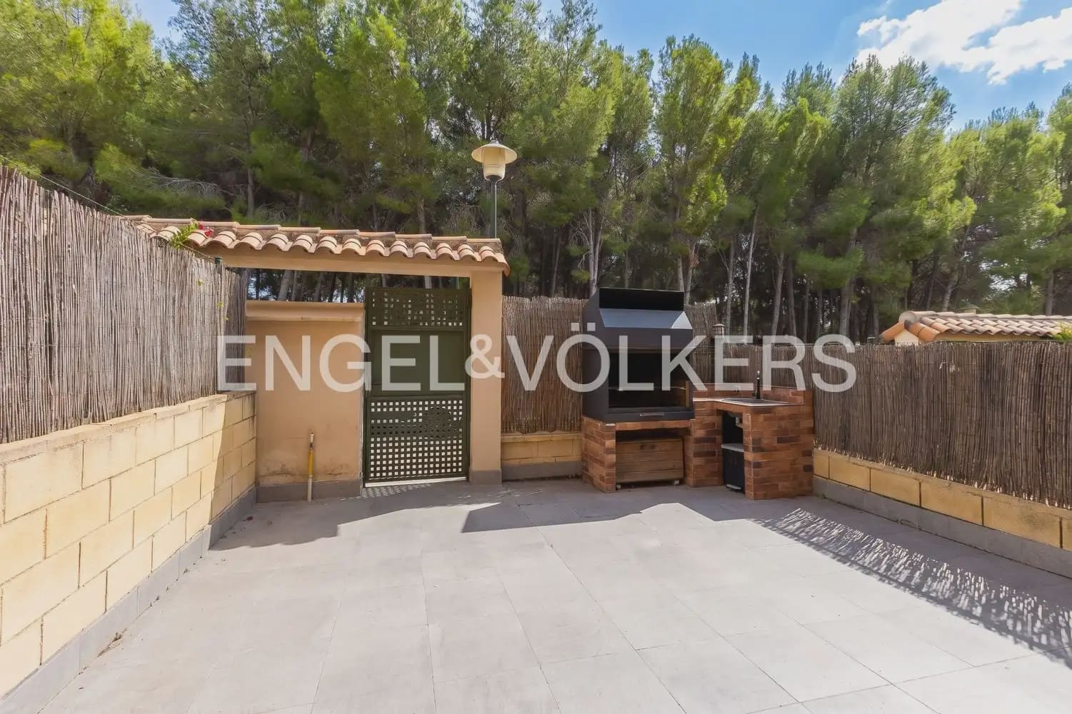 3 Zimmer Reihenhaus zu vermieten in Betera mit Pool Garage - 2.200 € (Ref: 10185201)